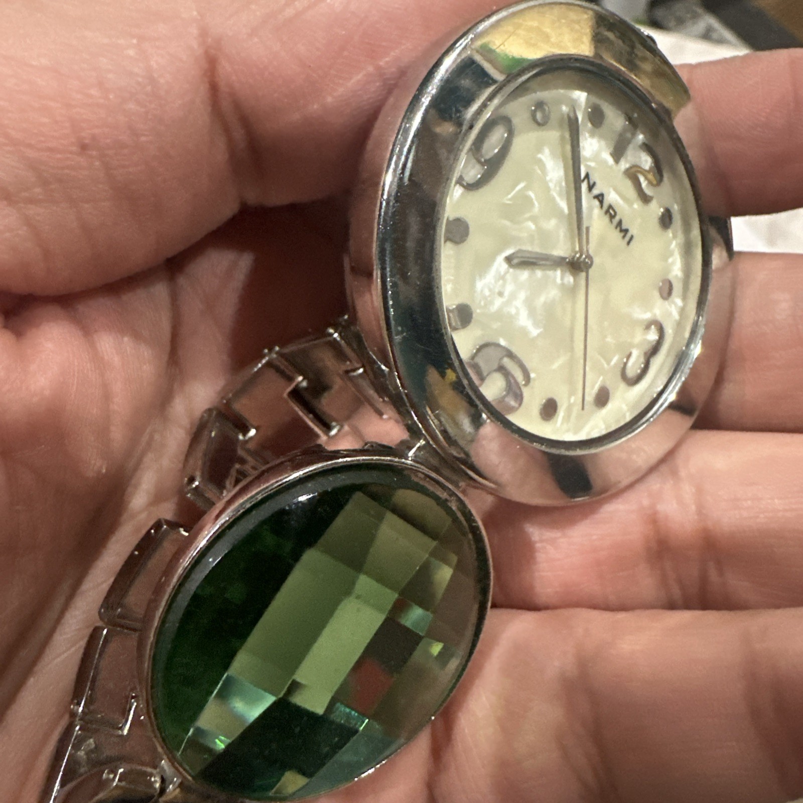 Working Narmi Mop Silver Tone Womens Green Crystal Oversize Watch 45mm Fit 7in
