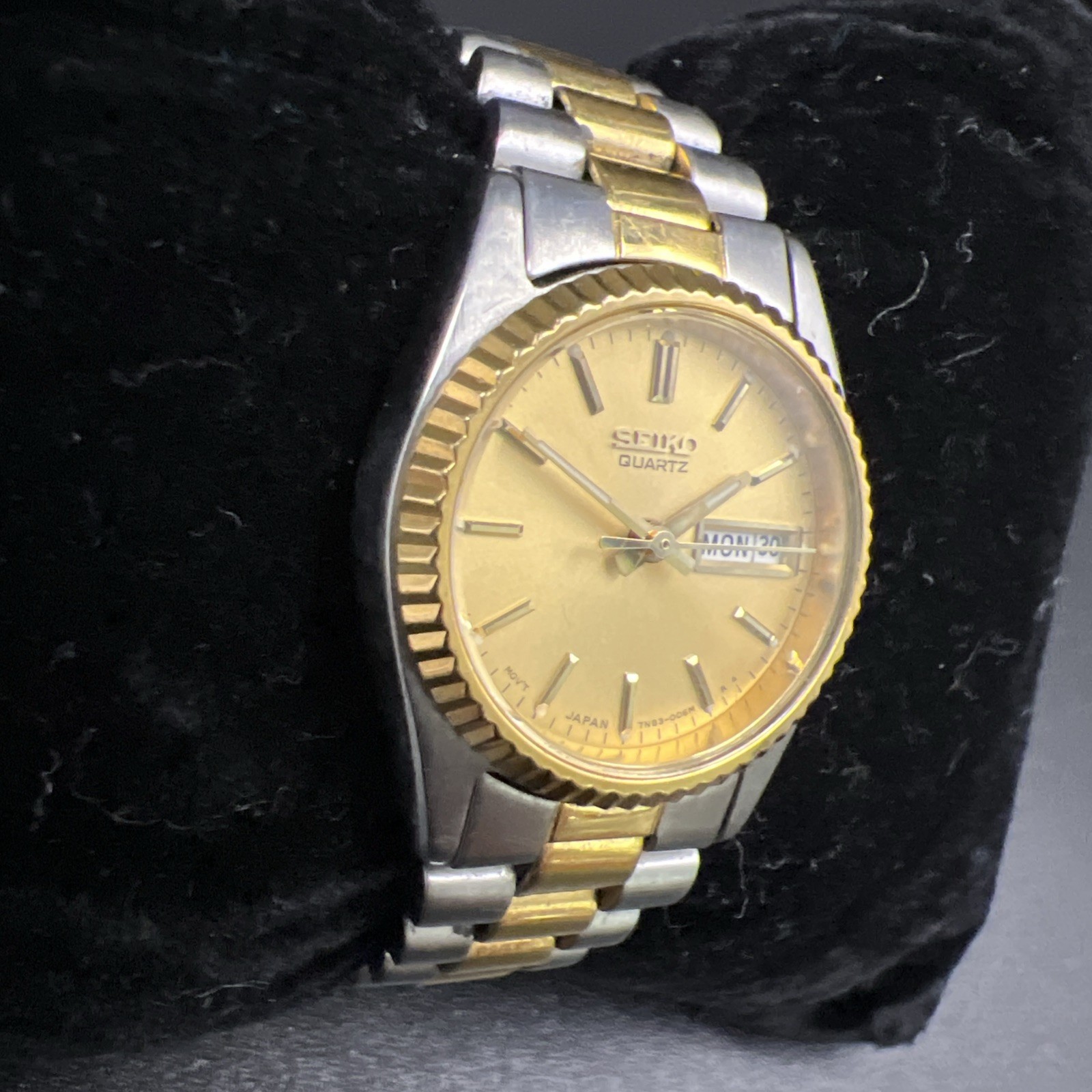 SEIKO Presidential Ladies 5.25” VTG Watch 7N83-0041 Quartz 24mm Two Tone