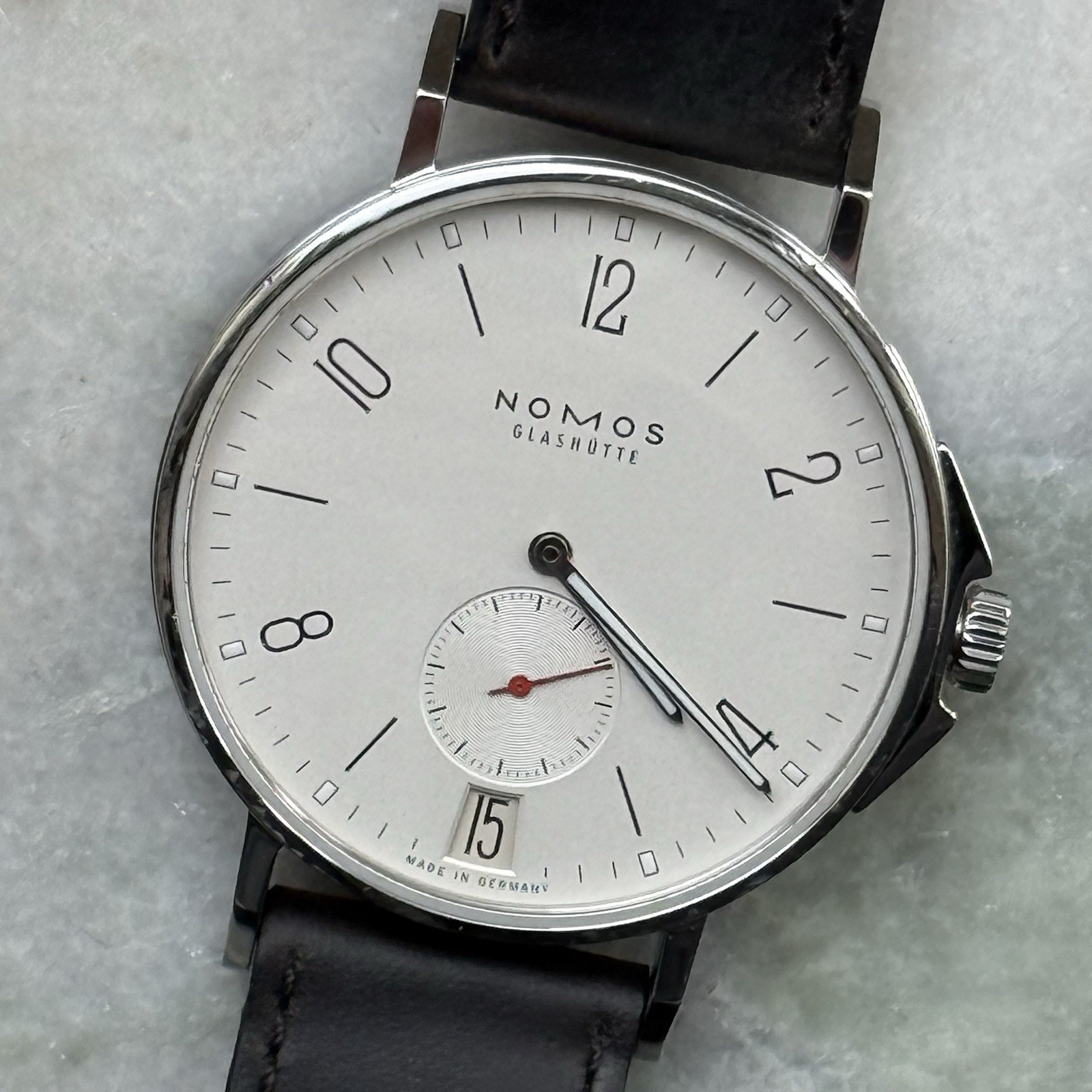 NOMOS Glashütte Ahoi Datum 40mm Automatic Full Set w/ Extra Strap – Ref 551