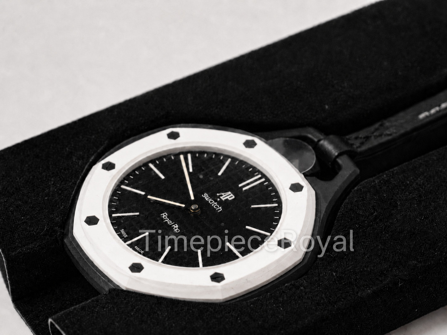 Black AP x Swatch Royal Pop Audemars Piguet Ocho Negro NEW IN BOX WATCH IN HAND