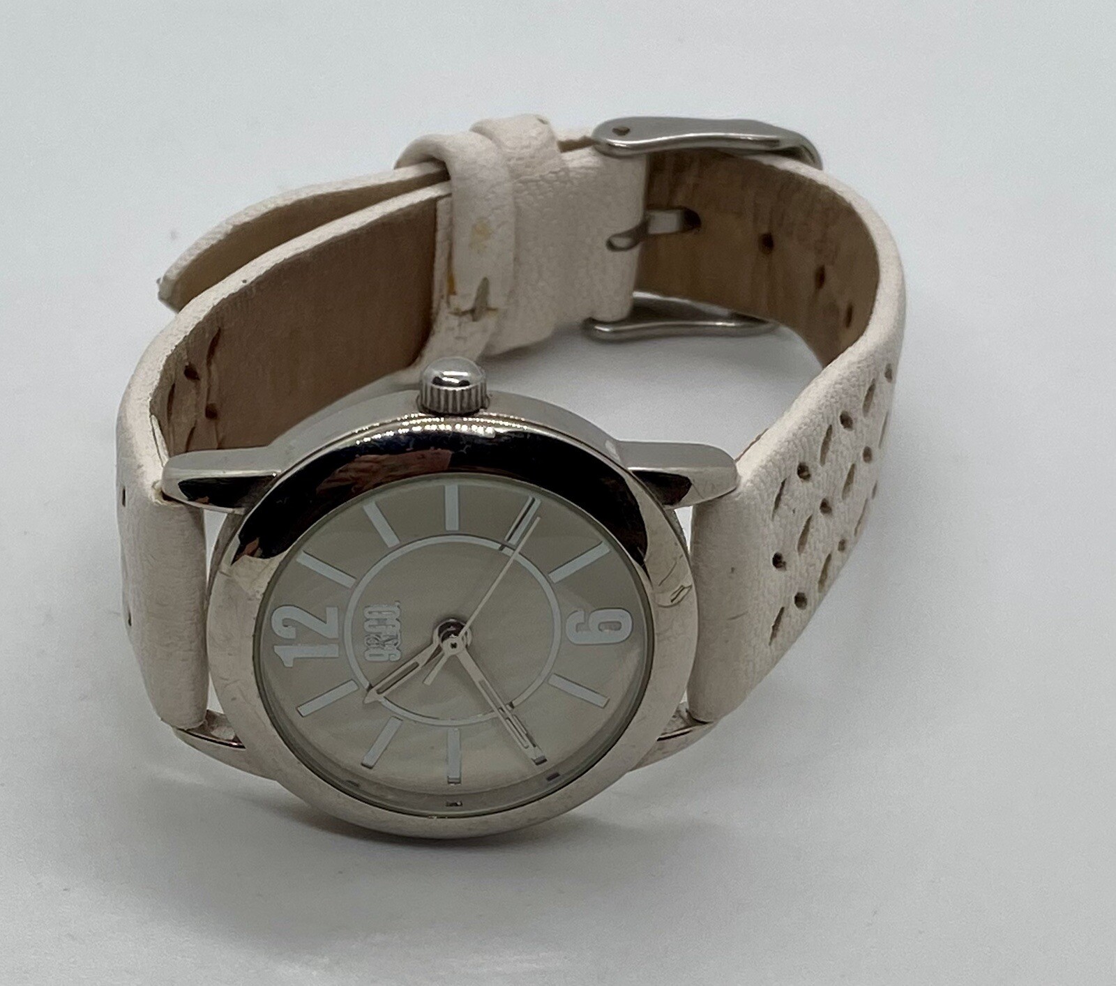 9&CO. Ladies Watch New Battery Installed White Dial Ivory Leather Silver Case