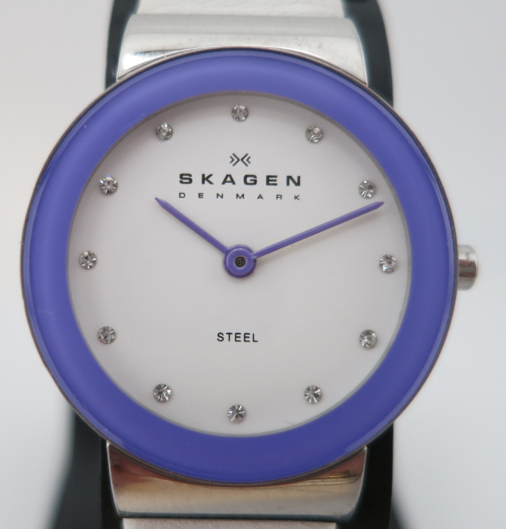 Skagen Denmark Purple Bezel White Leather Ladies Watch – SKW2017 – New Battery