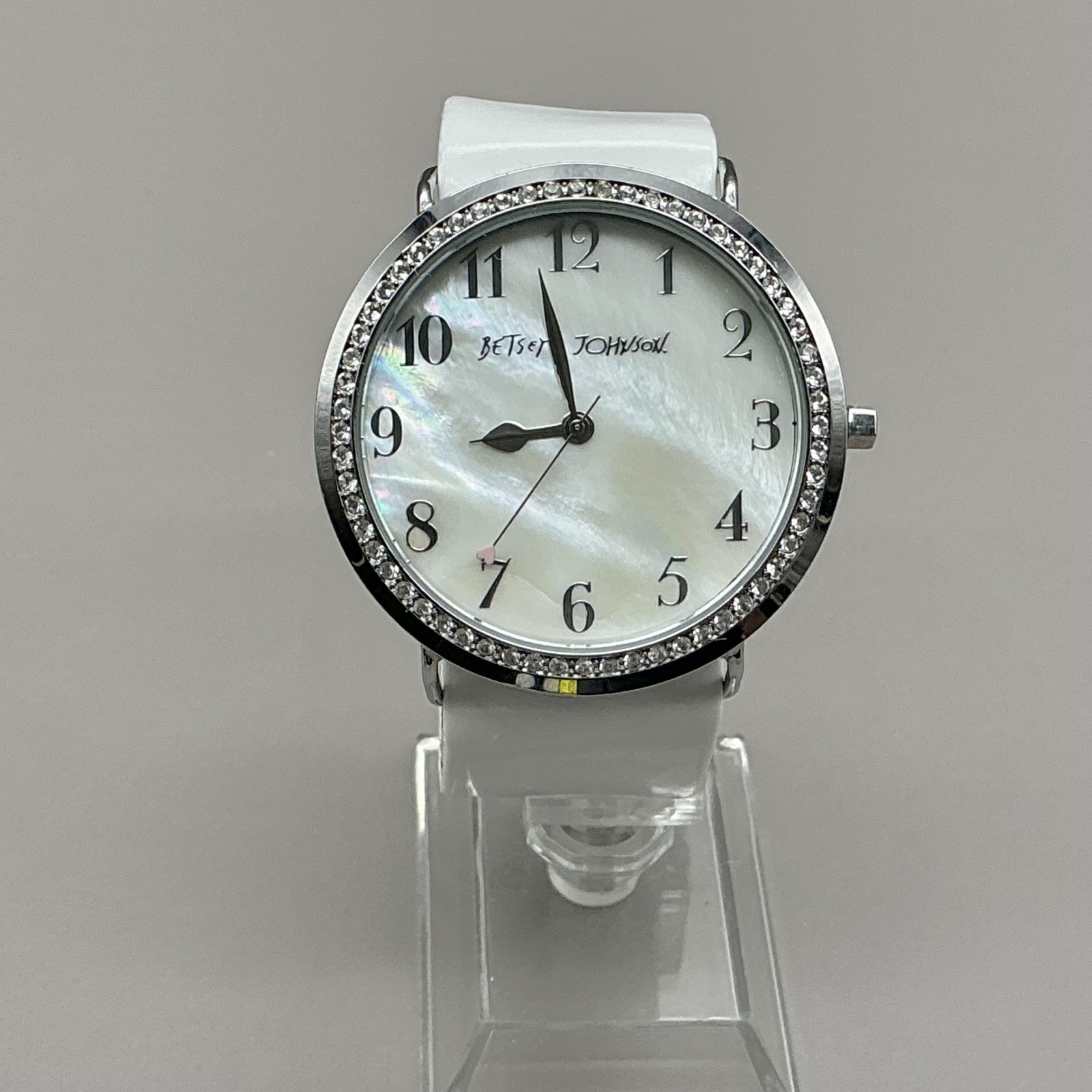 Betsey Johnson Womens Watch White Dial Crystal Bezel 4 Straps Quartz Analog