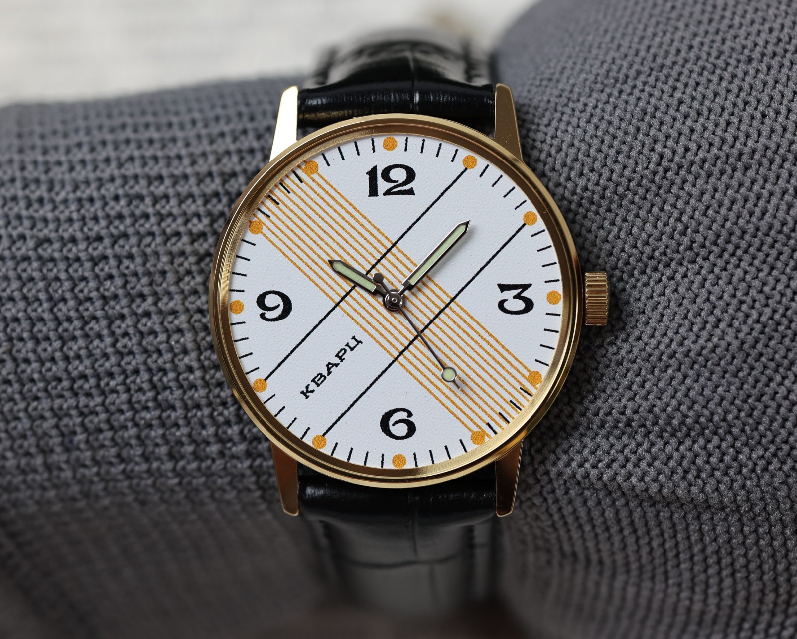 Soviet Design Quartz Watch – Unique Retro Dial, Collectible Men’s Wristwatch