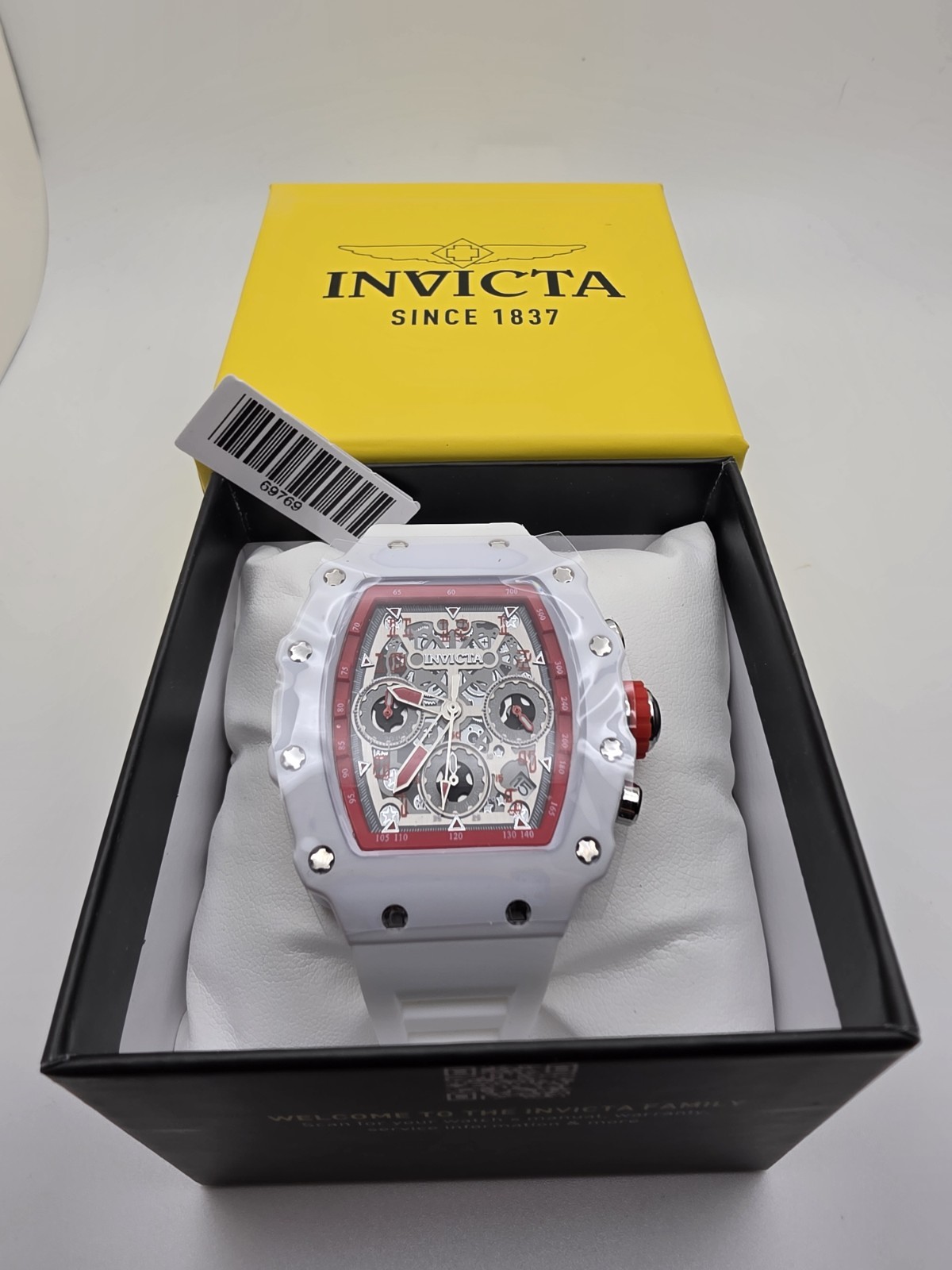 Invicta – Valxor – 40mm – White/Red – (69769)