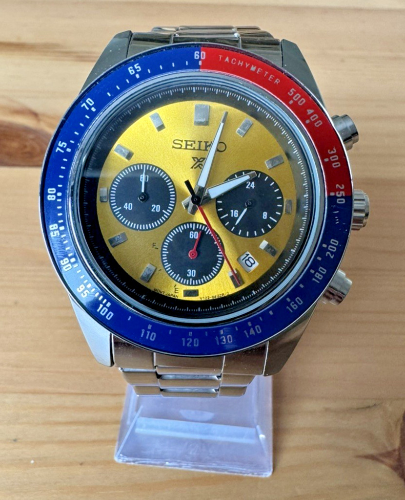 Gents Watch V192-0AH0 Bright Yellow Dial SS Solar power