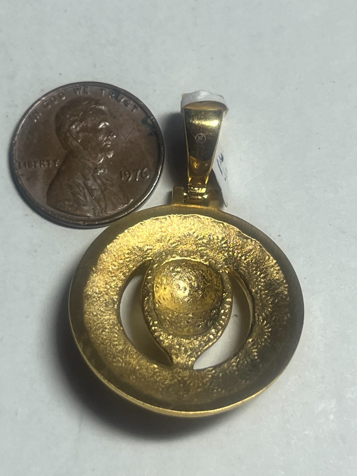 stainless steel pendant,lion face round,26mm,gold color