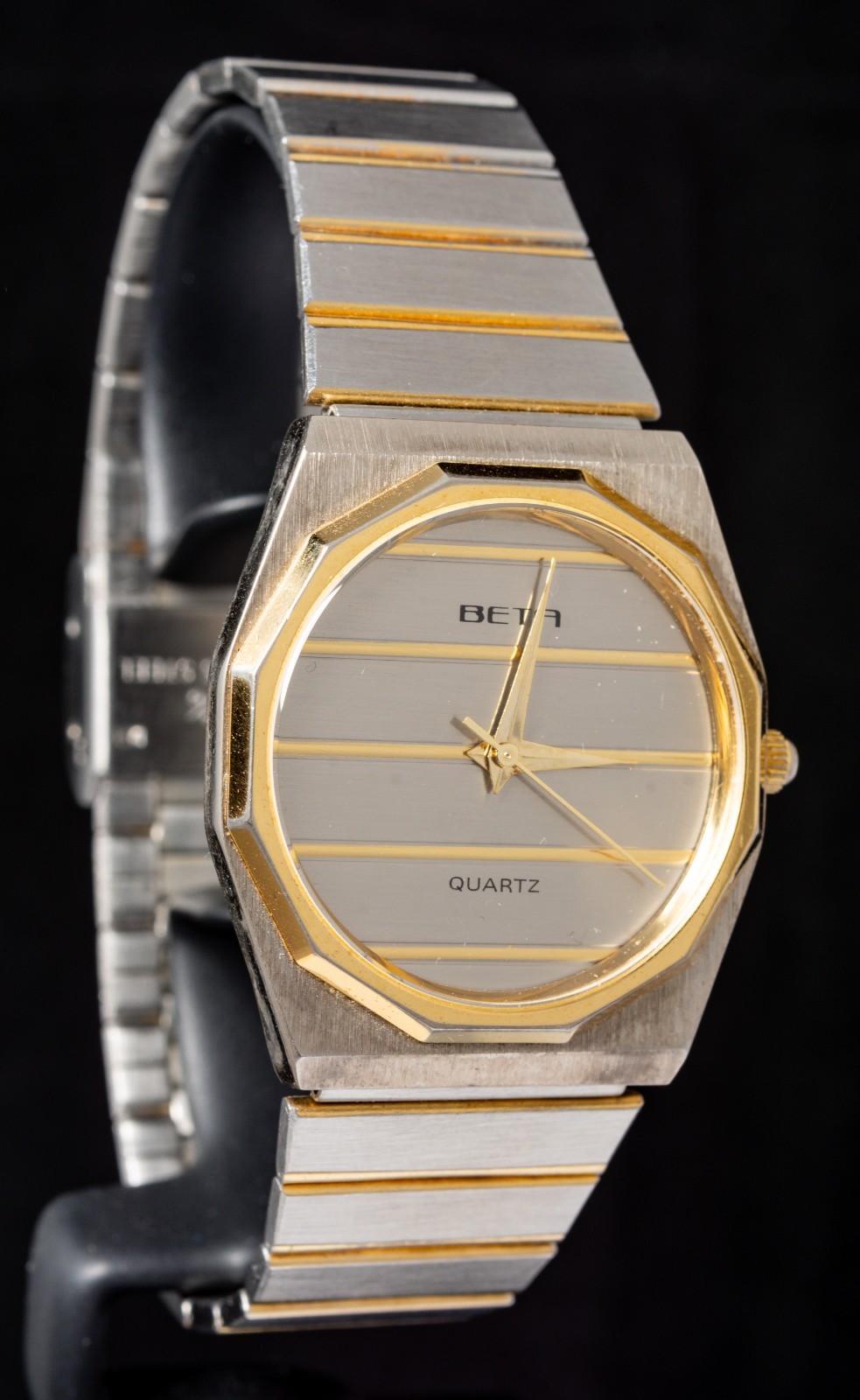 Beta Silver & Gold Horizontal-Striped Dial Men’s Quartz Watch — Working