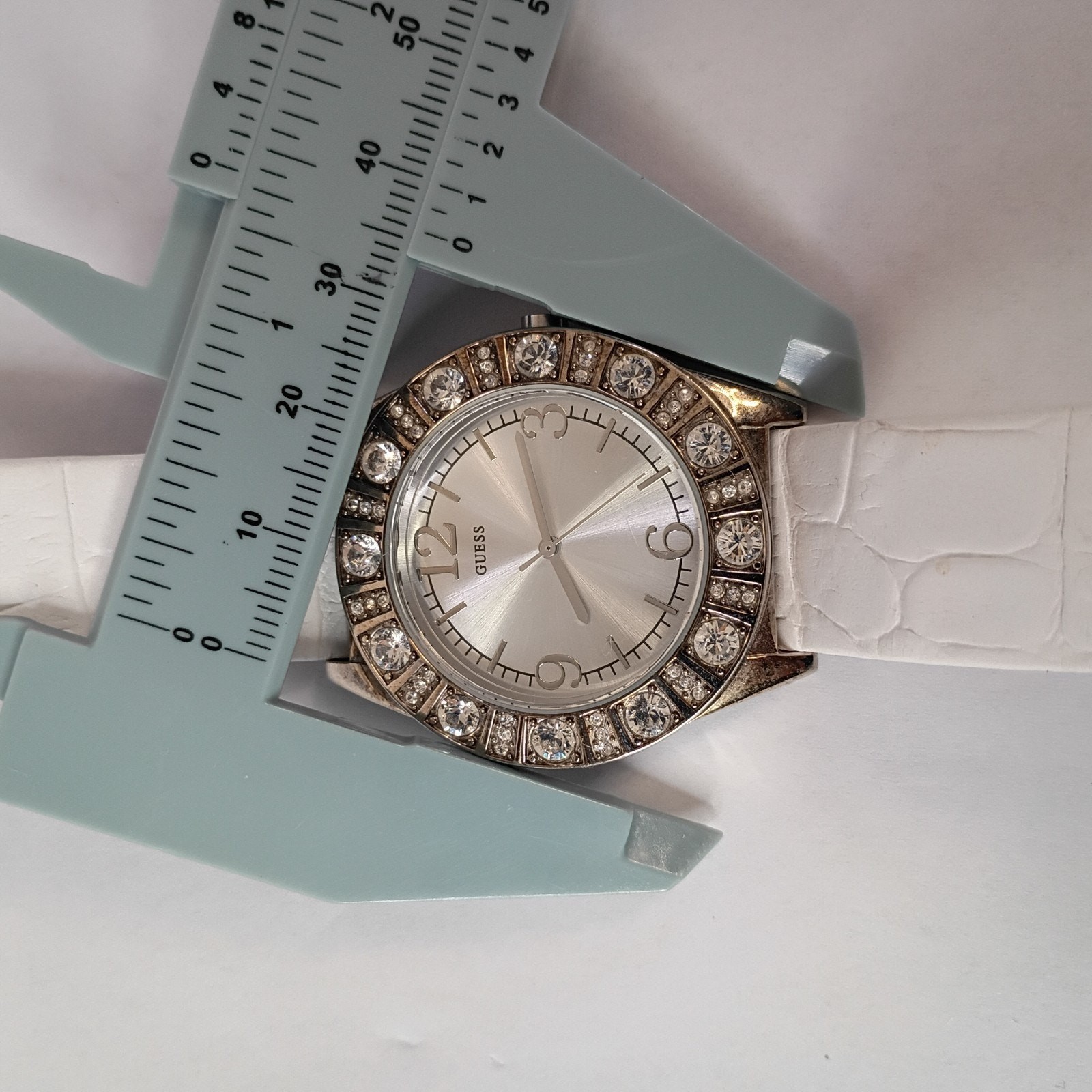 GUESS G98034L Women’s Watch Set – Crystal Bezel + 4 Interchangeable Straps