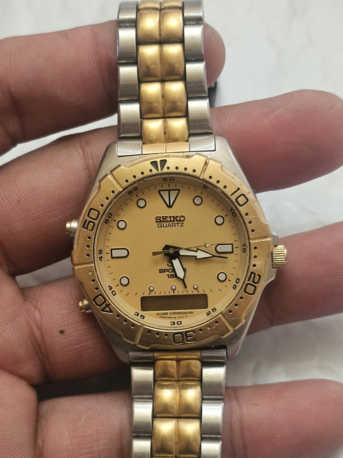Vintage Seiko Sports 150 H601-0010 Two Tone Watch Non Working Condition #A