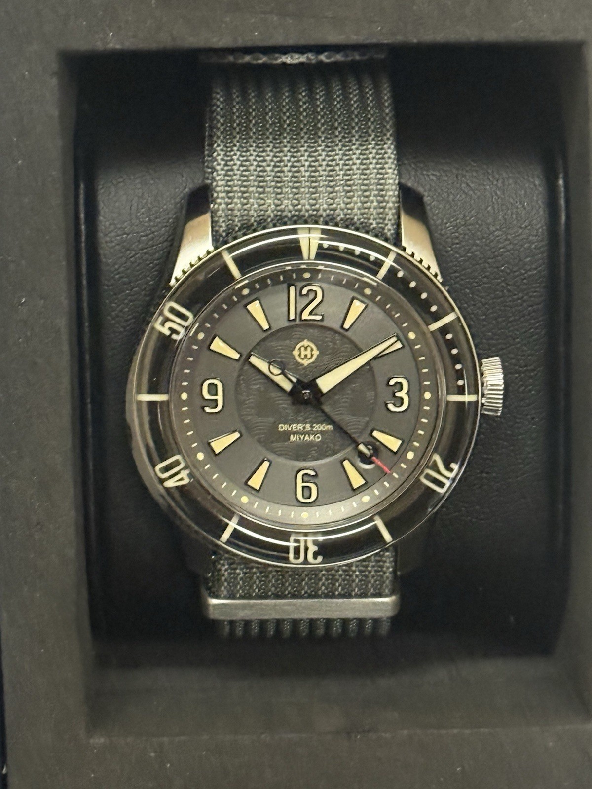 Helm Miyako 05AR1 Brand New With Extra Straps