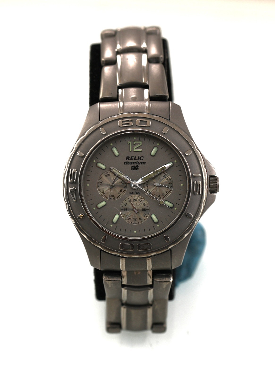 Relic Wet Watch Men Solid Titanium 50m Battery Day Date 24hr Gray Quartz