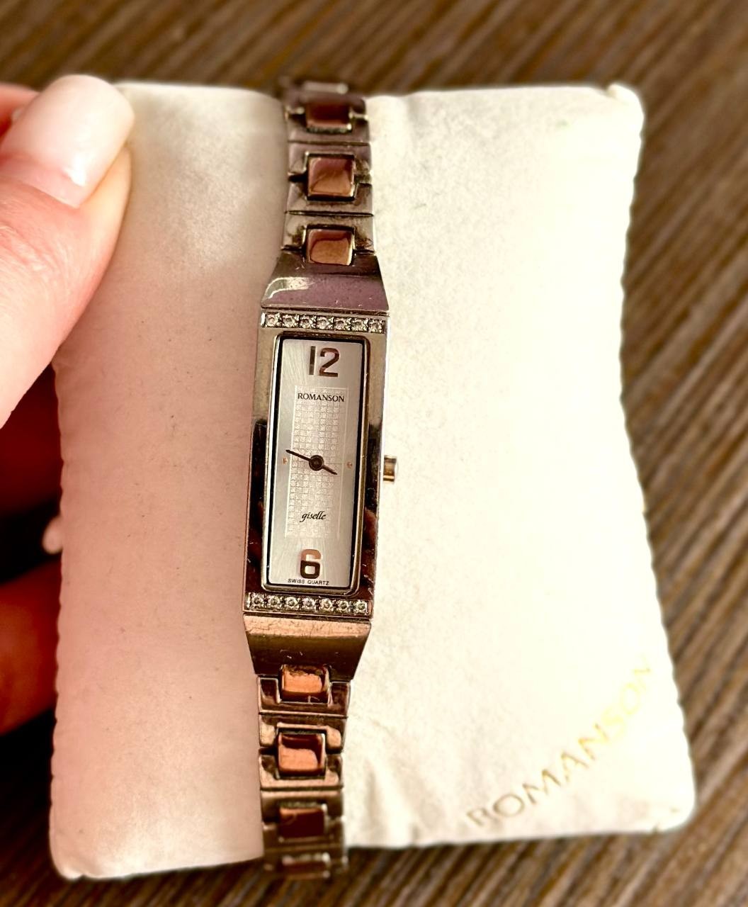 Romanson Giselle RM4113QL Gold Plated Sapphire Crystal Swiss Quartz