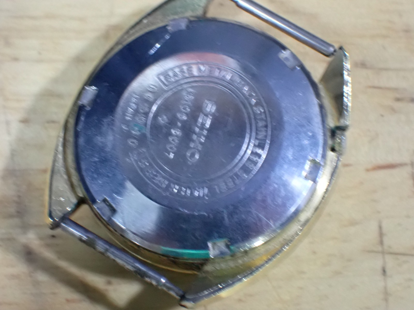 Seiko DX 6106-6007 Men’s 17 Jewel Automatic Wristwatch Good Balance Crosshair