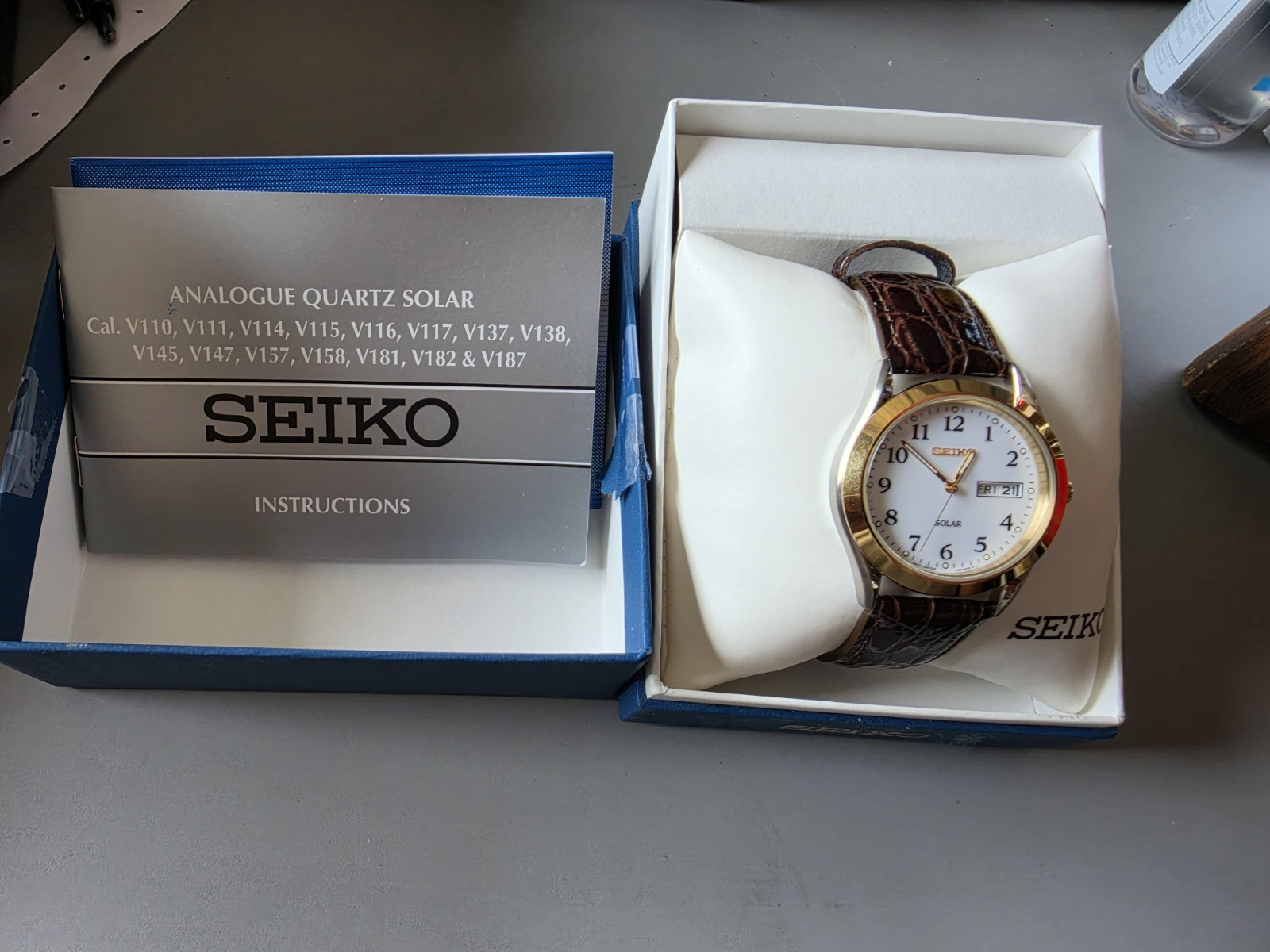 Seiko Solar V158-0AB0 Stainless Steel Watch