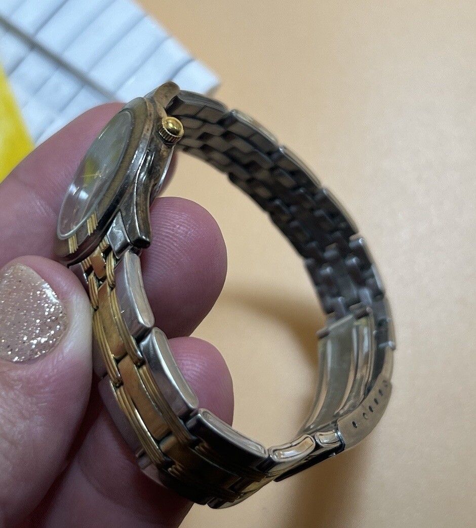 Vtg Ford Motor Company 26mm Watch Men Gold Silver Two-Tone 7.5”
