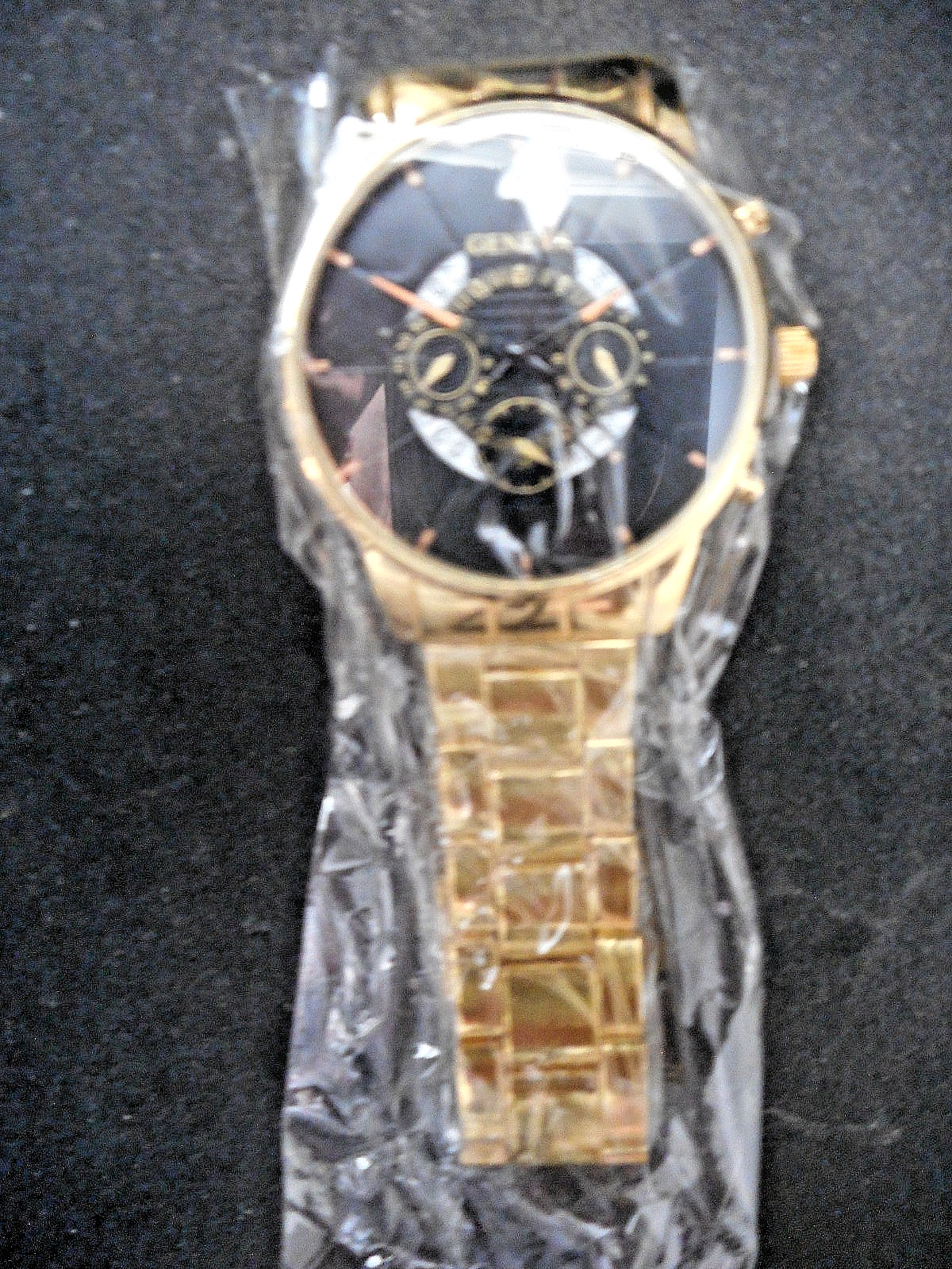 Fashion Calendar Alloy Steel Band Men’s Watch New in Wrapping