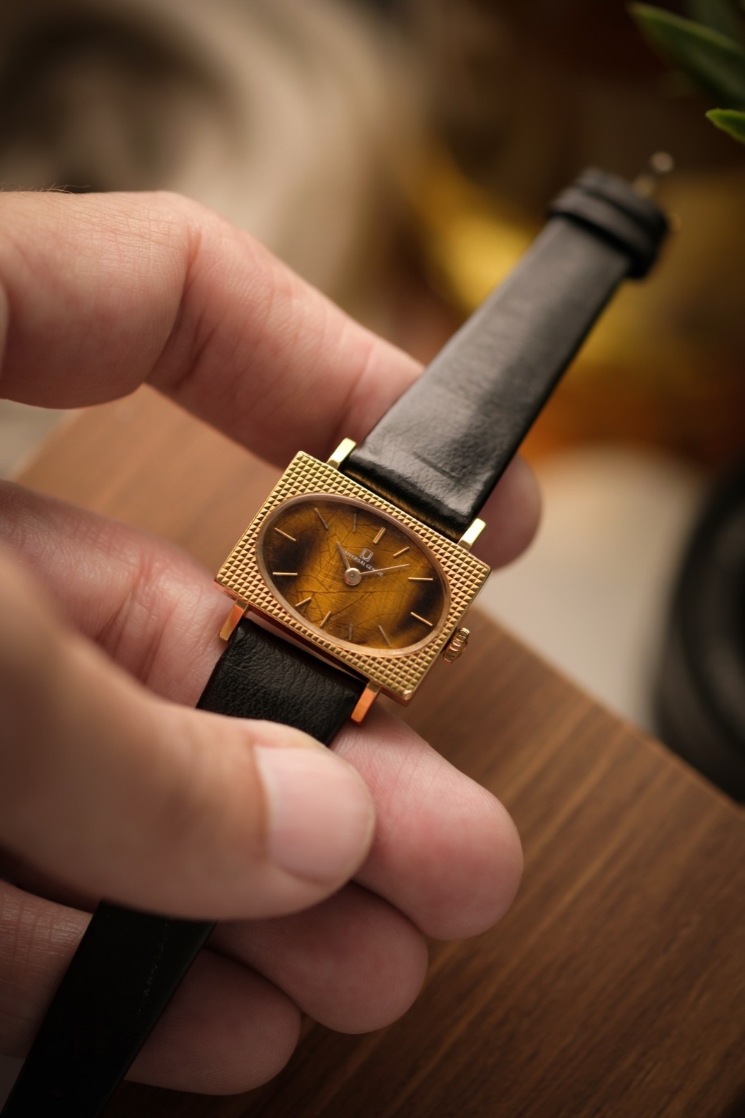 Universal Geneve Rectangular lady, ref. 510608, hand-wound cal UG 10, tiger dial