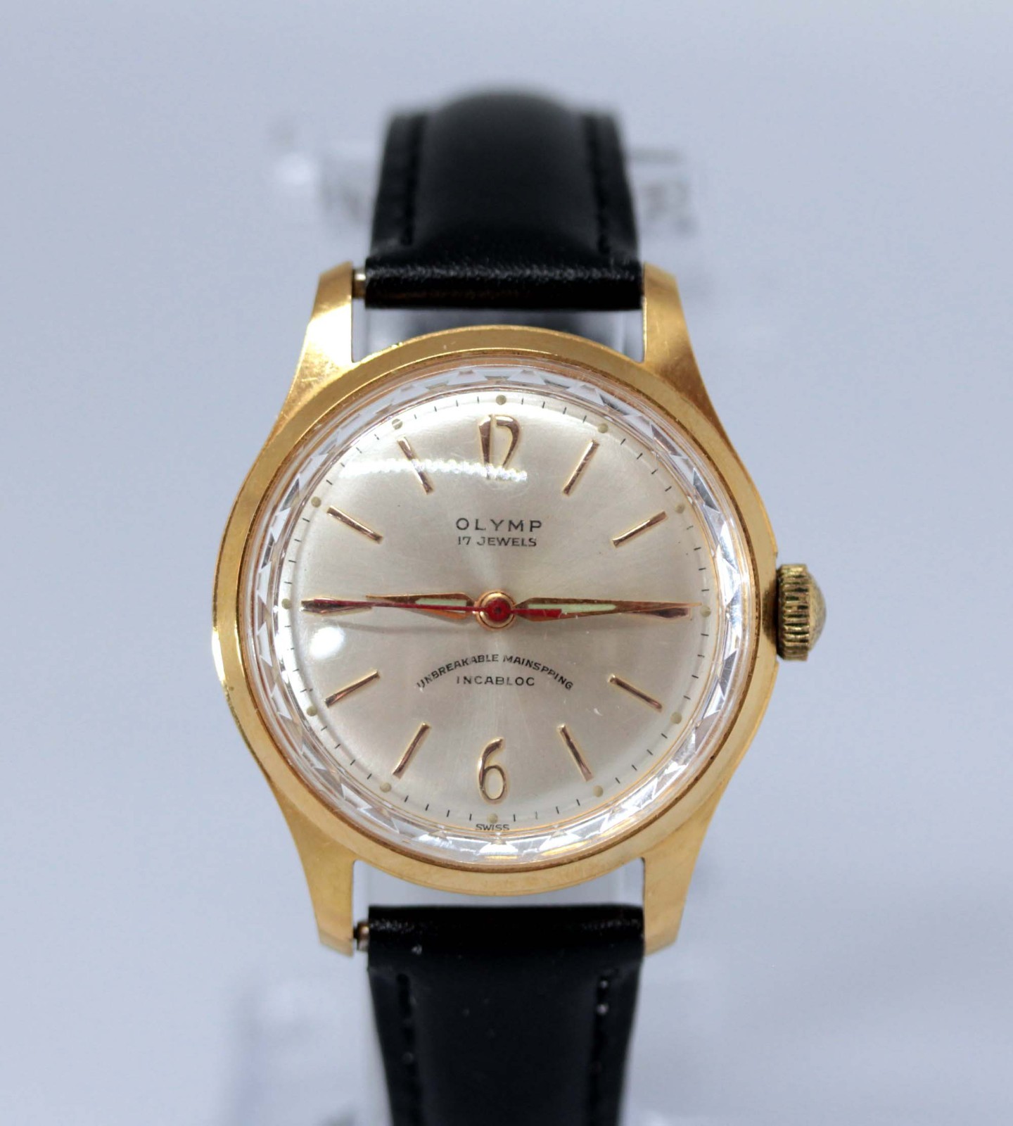 1950s AUST BRAND OLYMP SMALL GENT’S WATCH 17 JEWELS SWISS MANUAL FACETED GLASS