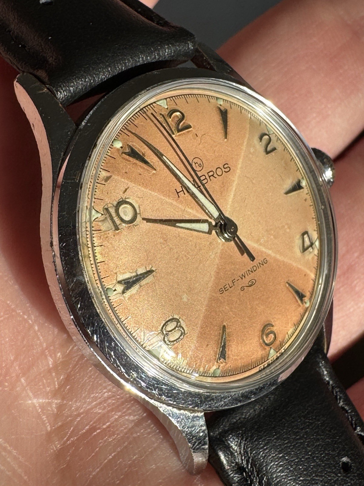 Vintage Helbros Tropical Dial Salmon Color Wristwatch Runs Good