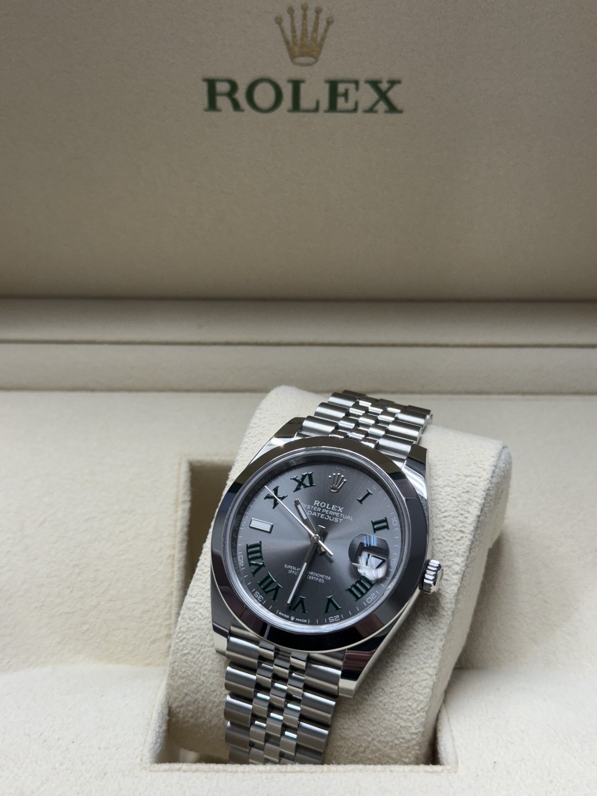 Rolex Datejust 41mm FULL SET BOX AND PAPERS Wimbledon Dial Jubilee Band 126300