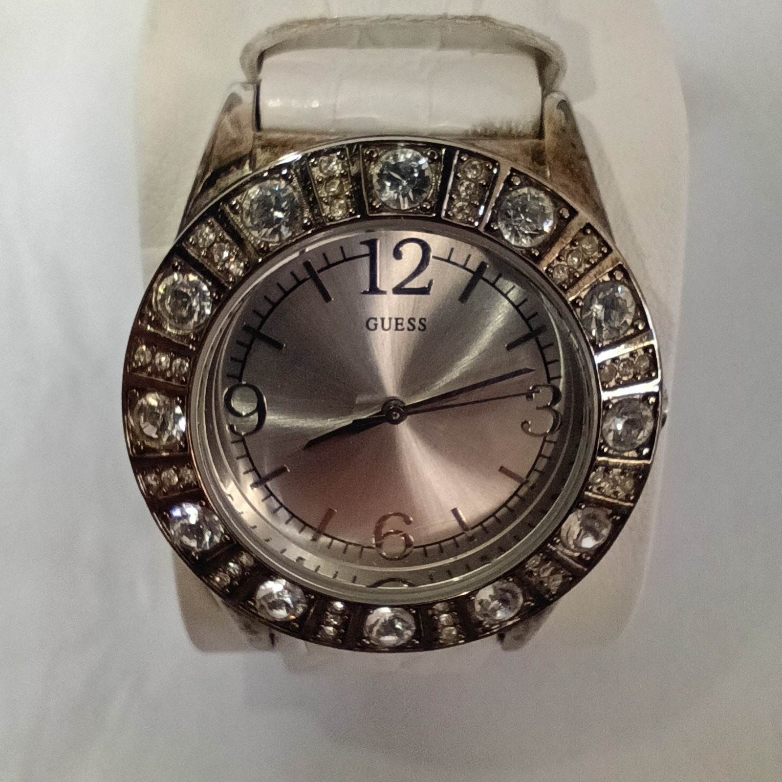 GUESS G98034L Women’s Watch Set – Crystal Bezel + 4 Interchangeable Straps