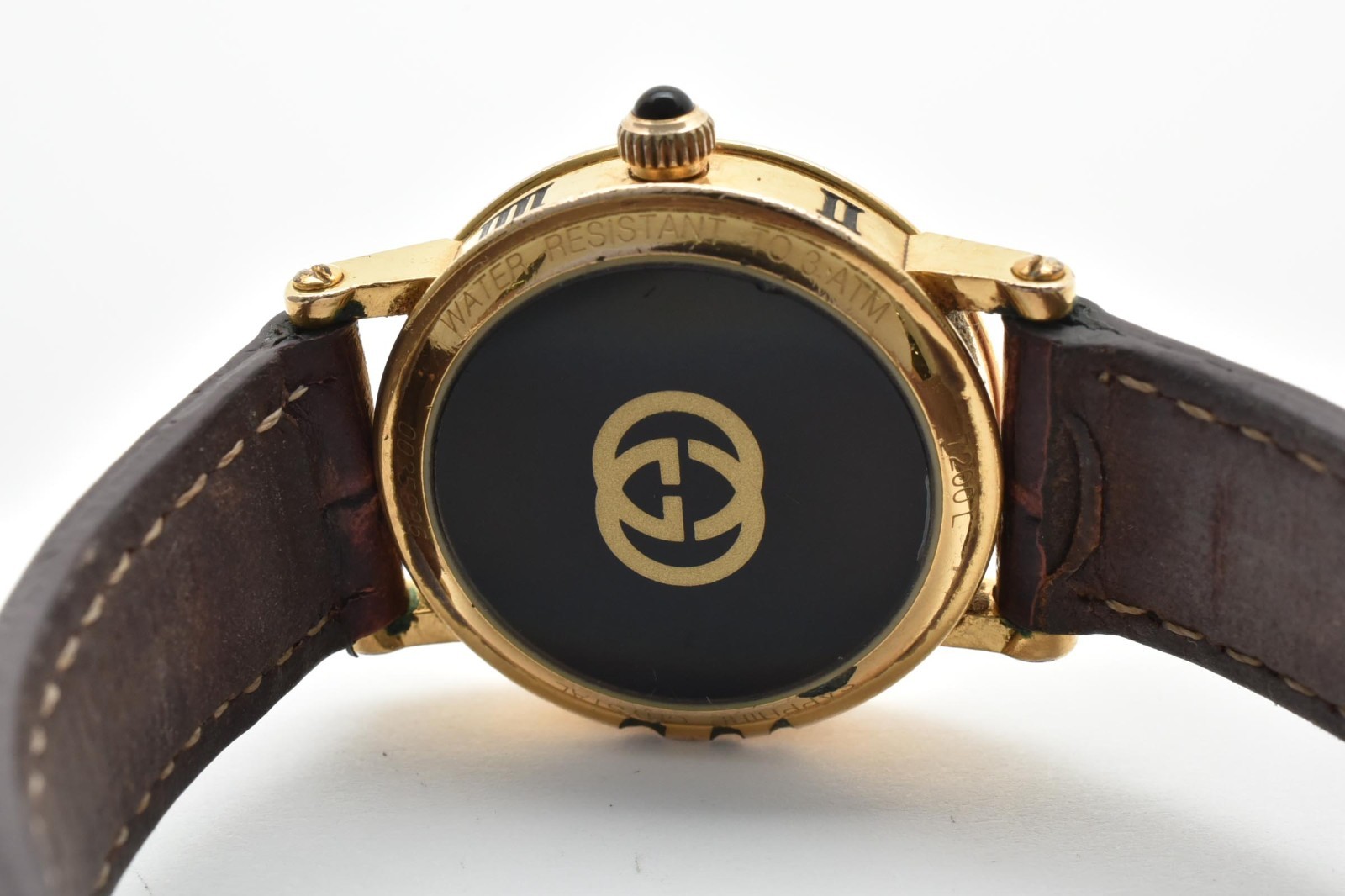 GUCCI 7200L Quartz Women’s Watch White Roman Dial Date Gold Tone Leather 26 mm