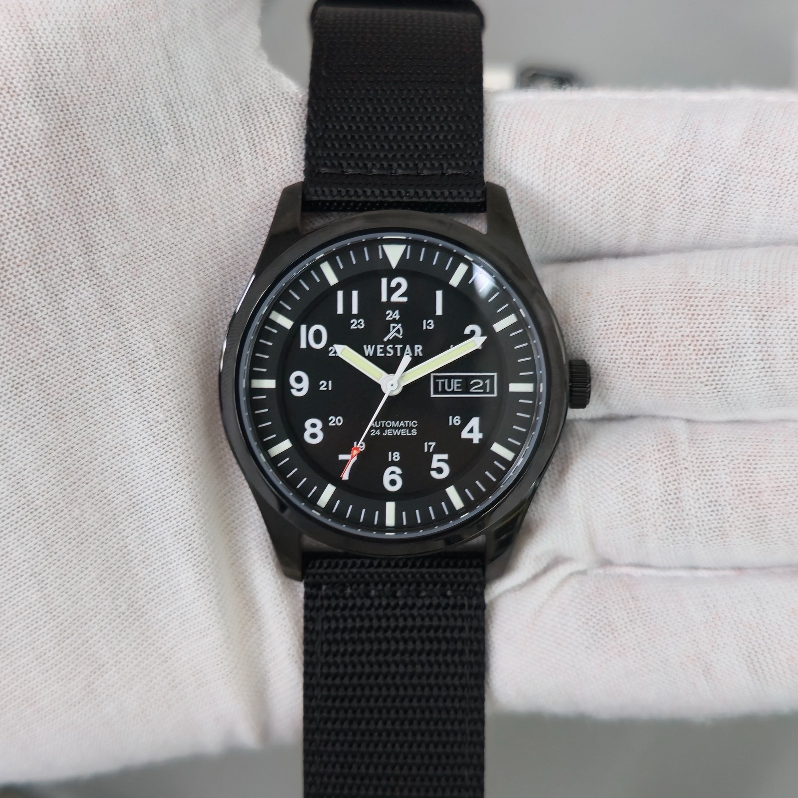 Westar 80019BBN103 Automatic Black Dial Stainless Steel New Full Set Men’s Watch