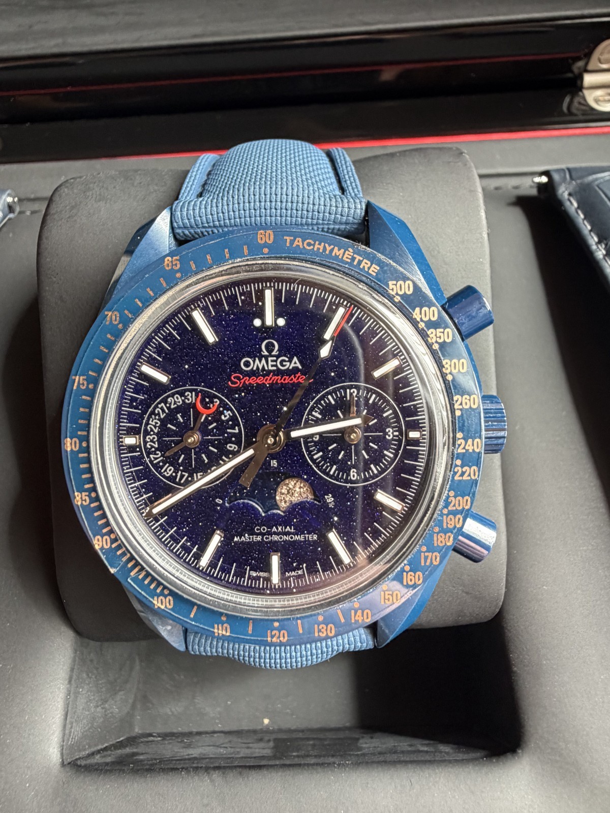 Mint Condition!! Omega Speedmaster Blue Side of the Moon Ref 304.93.44.52.03.002