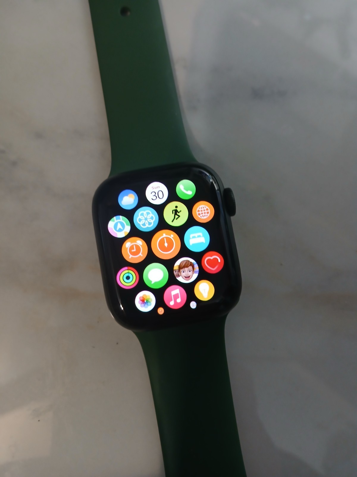 Apple Watch Series 7 41mm – (MKH93LL/A)
