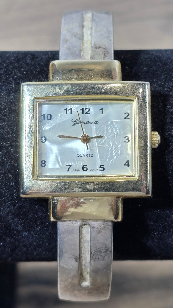 Vintage Watch, Geneva Platinum, Quartz (Battery Operated), Running, square face