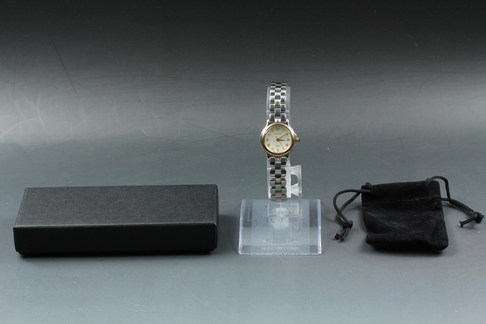 Seiko Lucent Roman Gold Womens Watch New Batt 1F21-0G80 Vintage Near MINT JAPAN