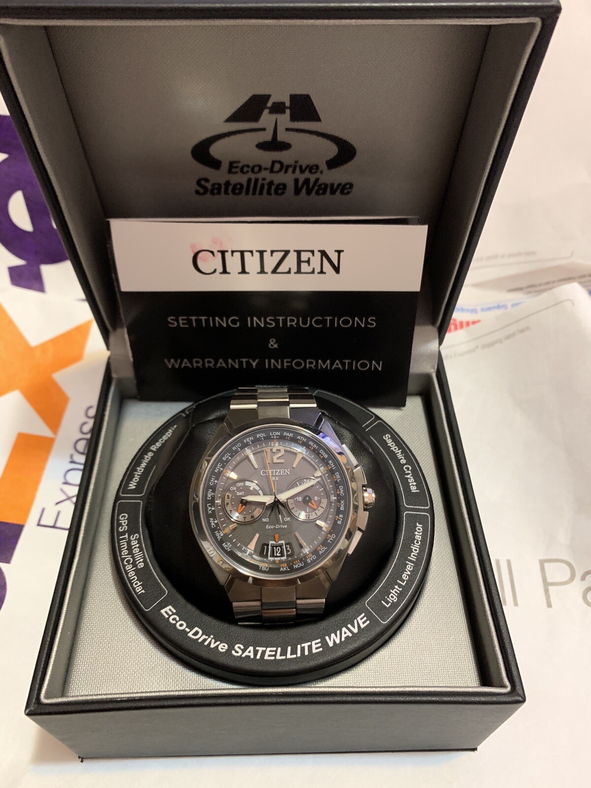 Citizen CC1090-61E Satellite Wave Watch Eco drive RX Radio World Wide Reception