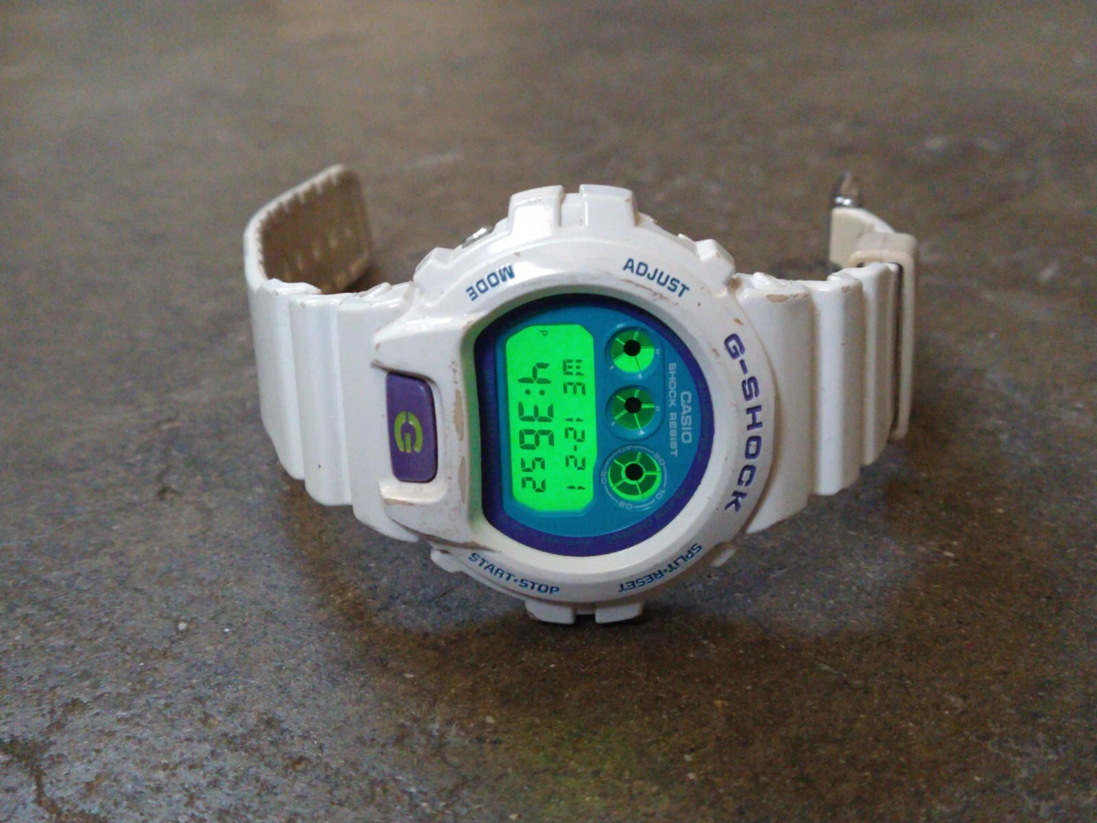 Casio G-SHOCK 3230 DW-6900CS White Purple Blue Green Rubber Watch Digital