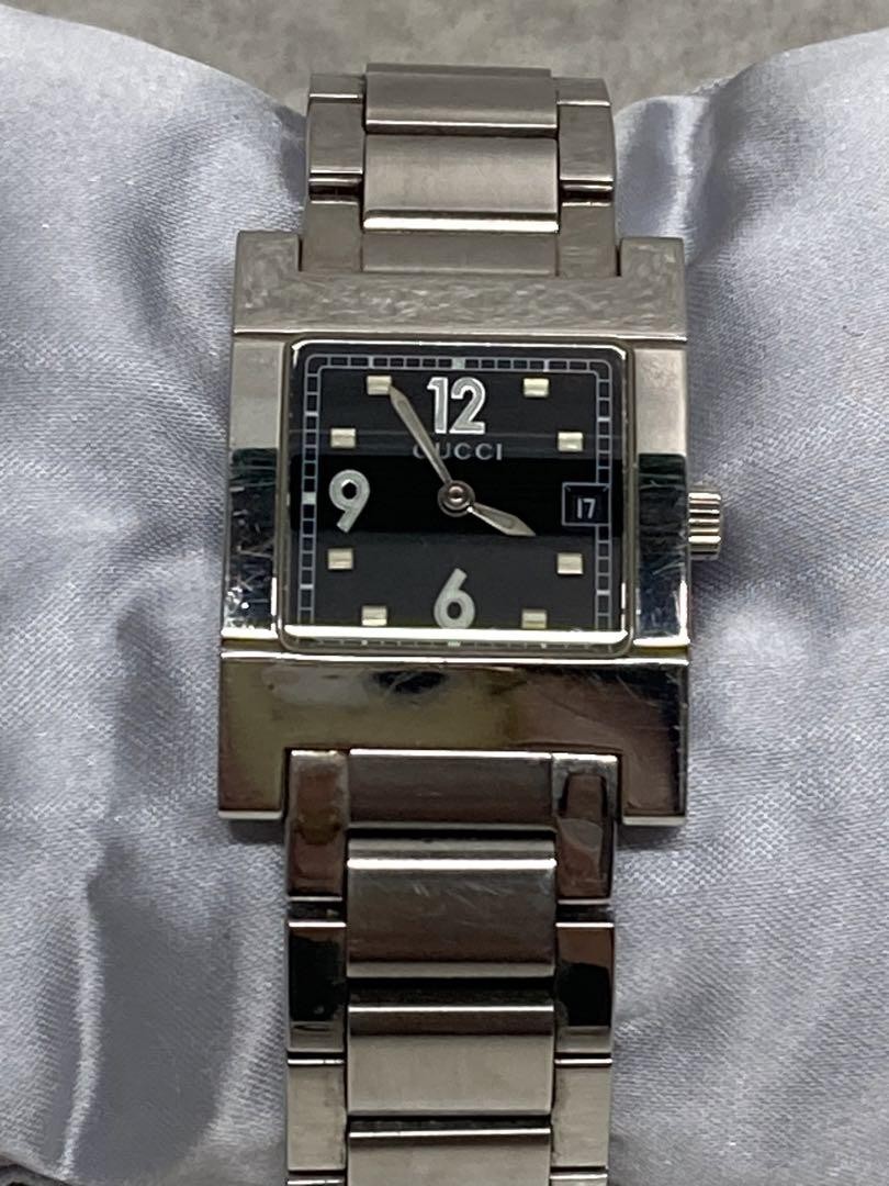 GUCCI Watch 7700L Date Silver Black Dial Quartz Working Ladies No Box Used item