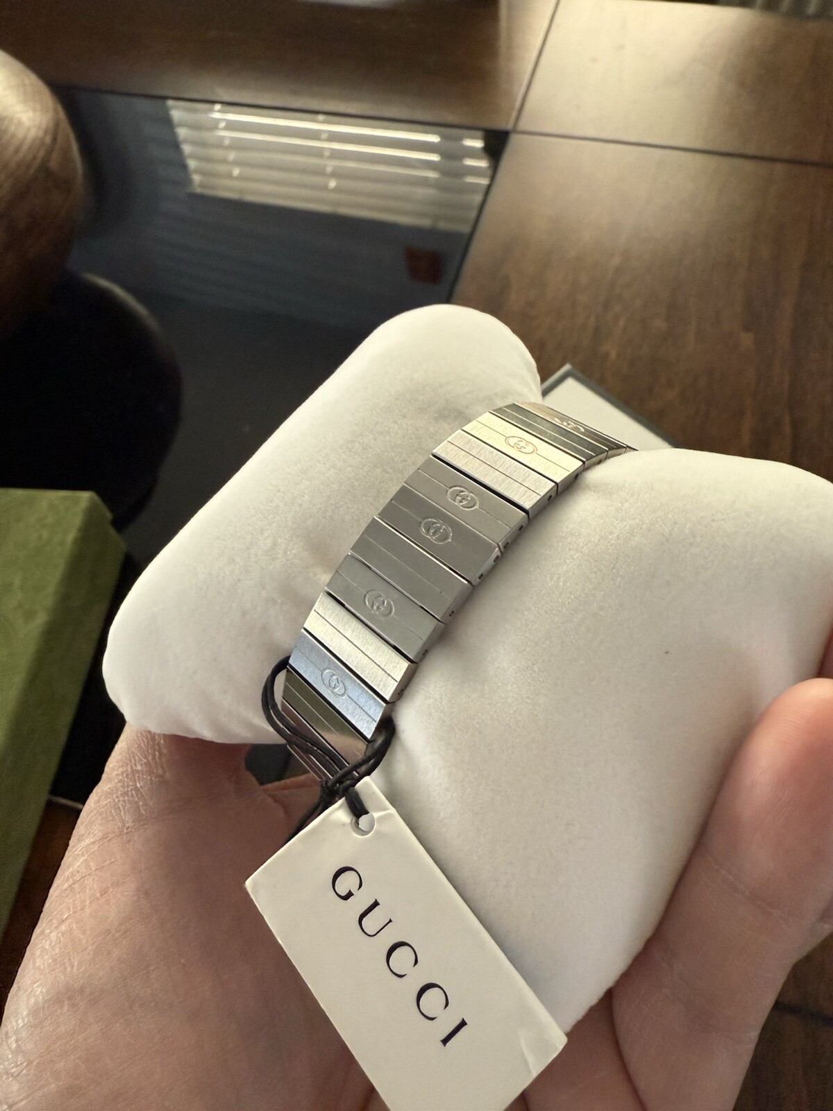NWB GUCCI grip Men’s Quartz Silver white stainless steel Square 38mm