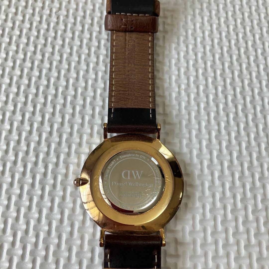 Daniel Wellington wristwatch
