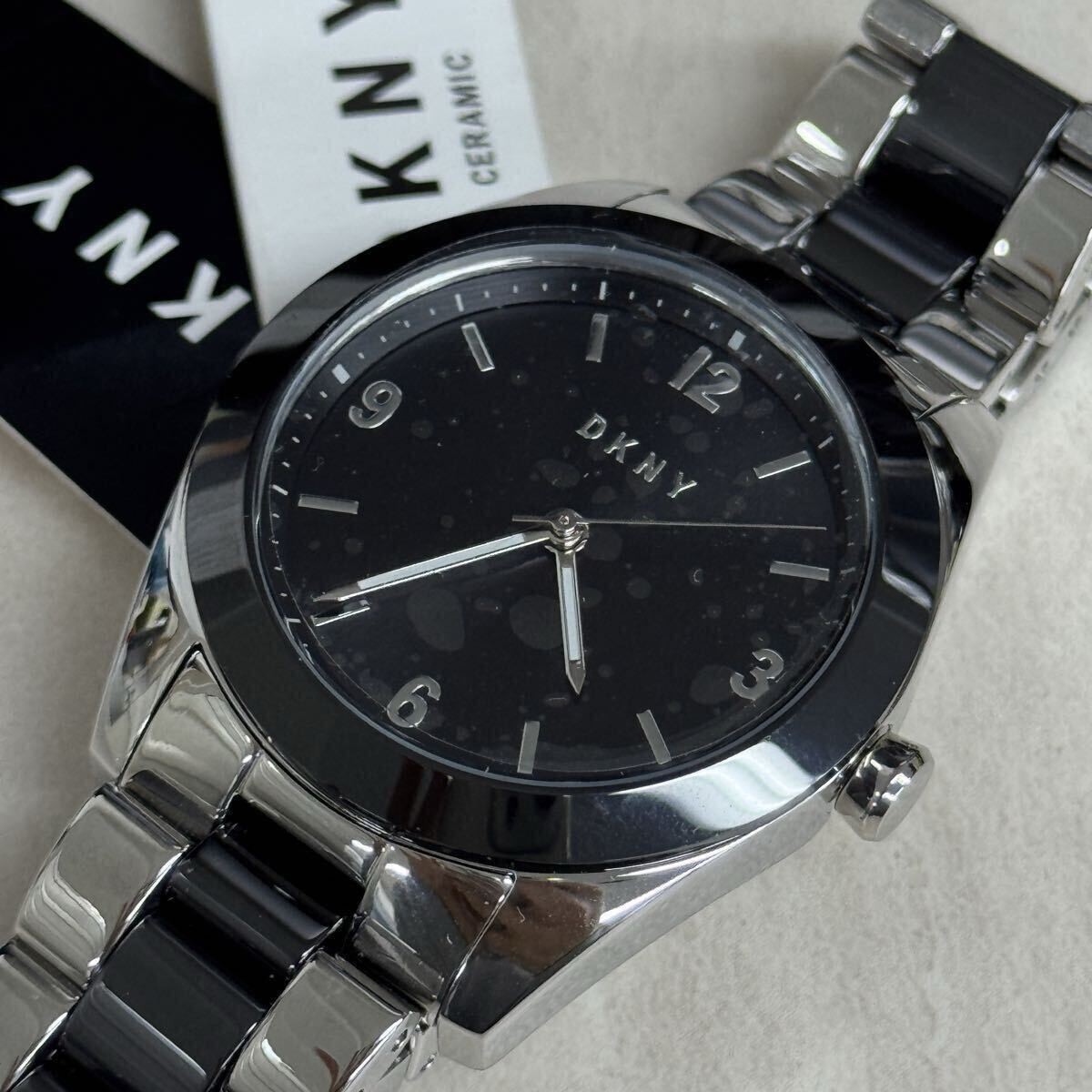 DKNY Donna Karan New York watch NY2905 34mm unused long-term storage Nobox