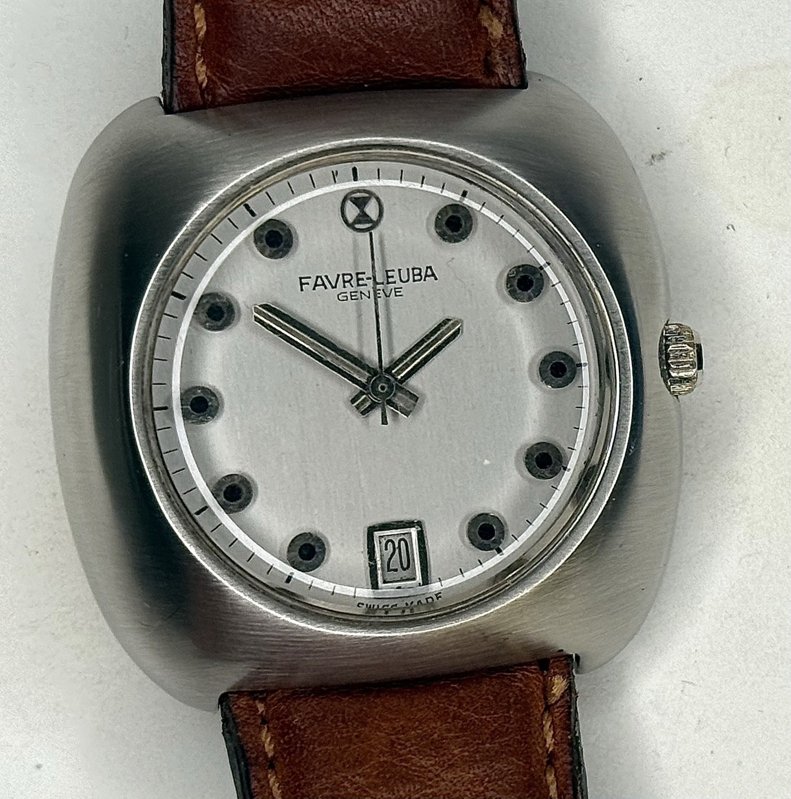 RARE 1970s FABRE LEUBA DAYMATIC LUGLESS CASE-FANTASTIC CONDITION