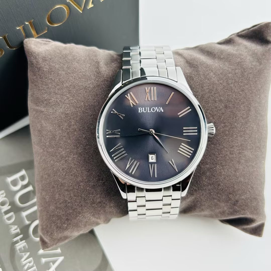 Bulova Classic 96B261 Gray Dial Silver-Tone Bracelet Men’s Quartz Watch New 40mm