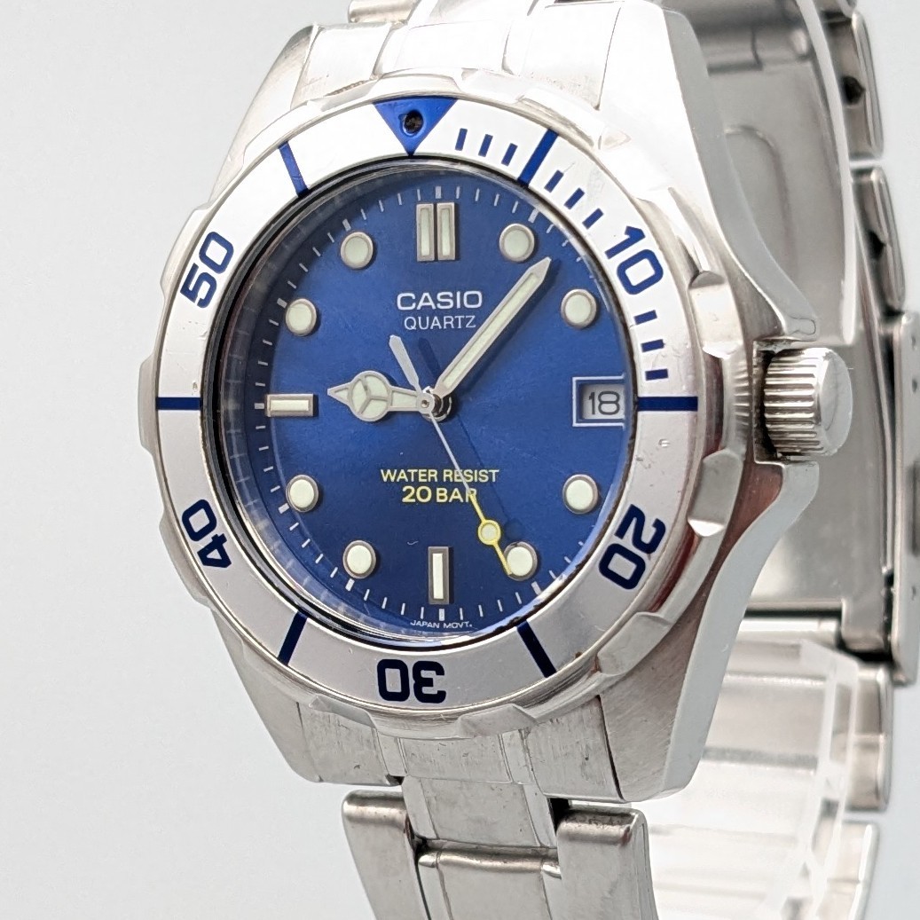 【Rare Color】 CASIO EFL-200 Quartz Men’s Watch 20BAR Vintage 1990s New Battery