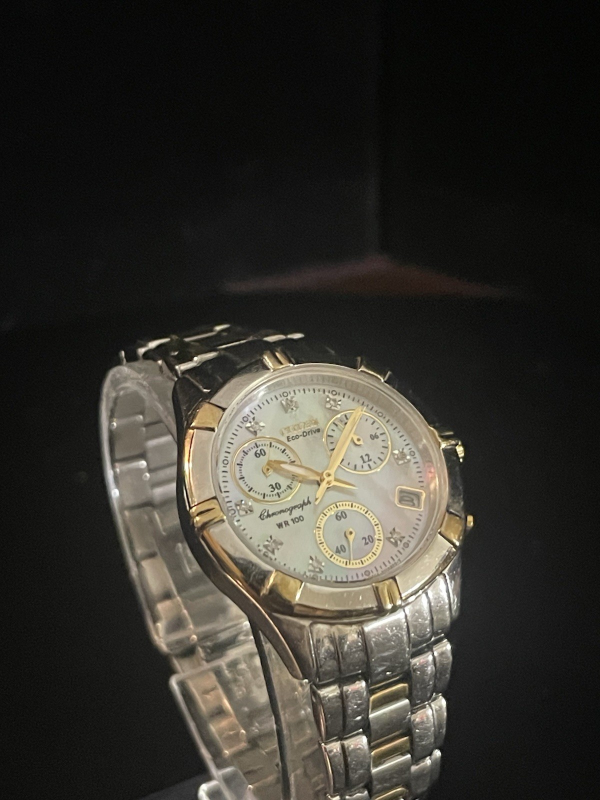 Citizen Eco-Drive Two-Tone Chronograph Date Mother of Pearl Dial – 30mm Working