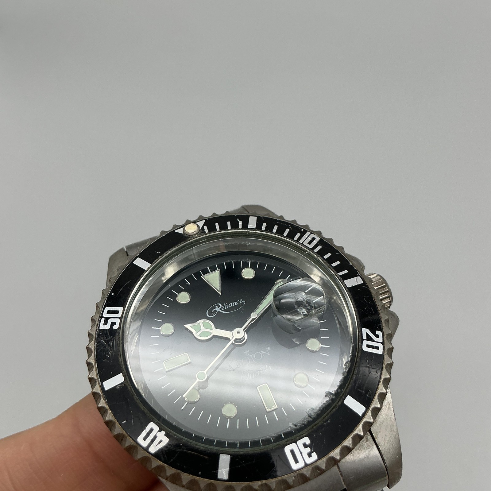 Croton Reliance Mens Watch 40mm Black Diver Date Stainless New Battery 6.75″