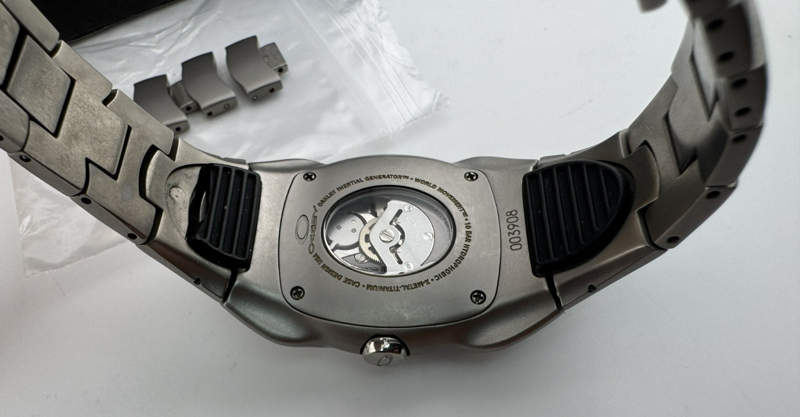 OAKLEY TIME BOMB TITANIUM X-METAL WHITE DIAL WATCH AUTHENTIC 10-002 COMPLETE