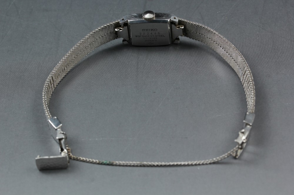 SEIKO 11-3180 Silver Dial Rectangular 17J Manual Winding 15mm Ladies Watch 1972