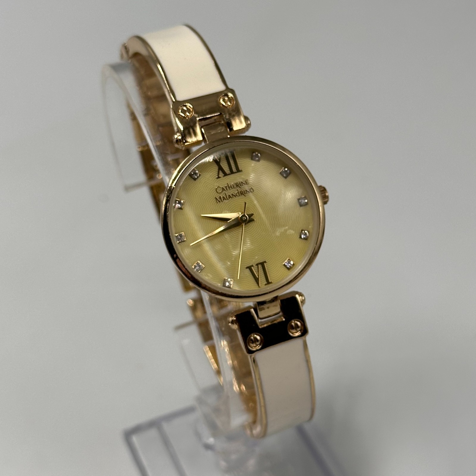 Catherine Malandrino Watch Women Gold Tone Beige 28MM Round New Battery 8.25″