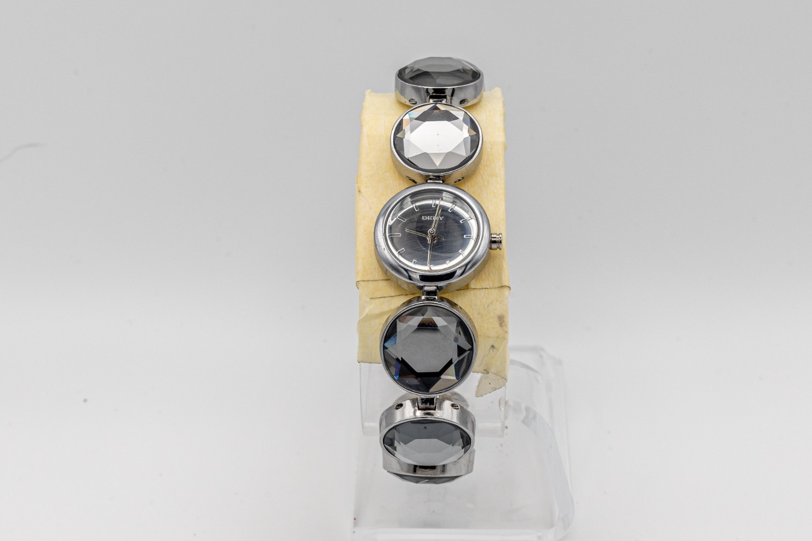 DKNY NY-2123 Ladies Watch Silver Tone Faceted Smoke Stone Bracelet New Battery