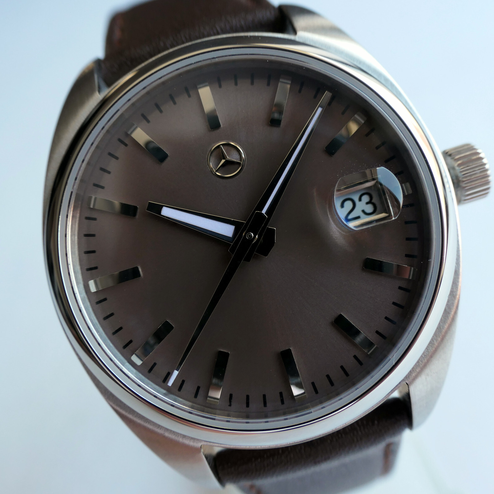Mercedes Benz Mens Women’s Classic Sport Made in Germany Car Accessory Watch