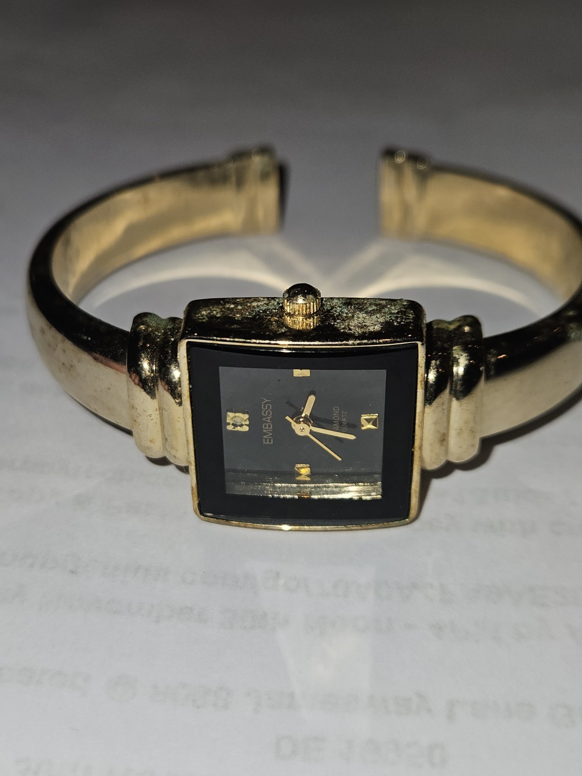 Embassy Women’s Quartz Watch Gold Tone. Untested. Needs Battery As-Is