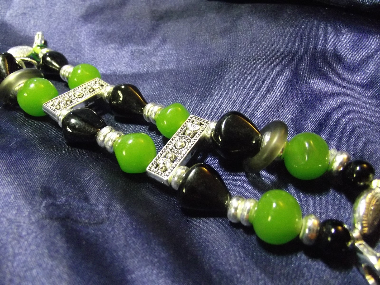 Elixir Woman’s Watch with 2 Bands Glass, Acrylic, and Crystal **** B100-B099 ZC